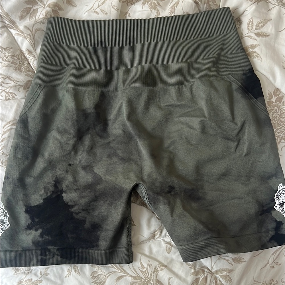 Darc Sport Tie dye shorts